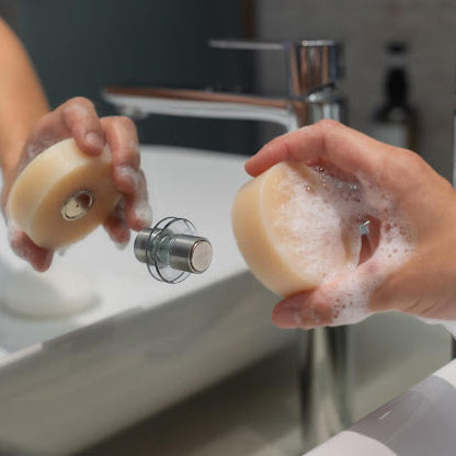 【浮かせて長持ち】マグネットソープホルダー　mana.