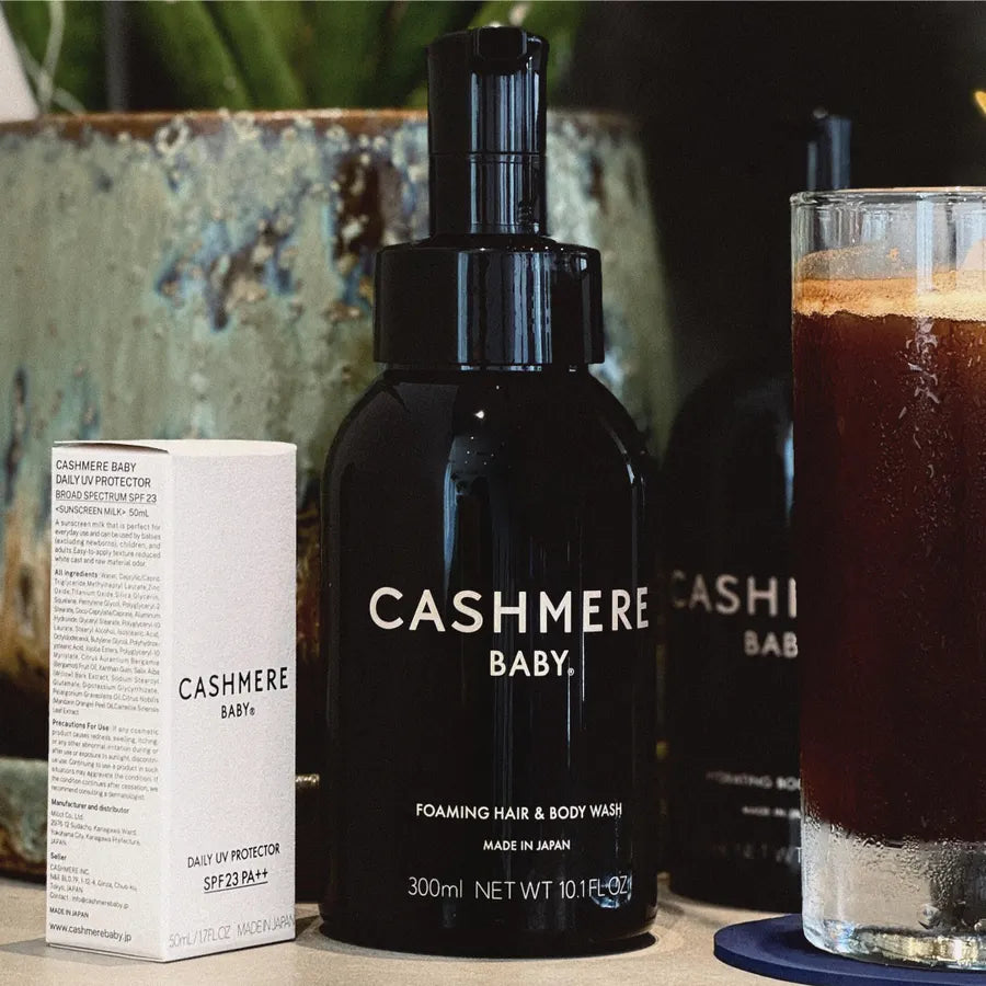 CASHMERE BABY 低刺激 泡 ボディソープ - ベビー・キッズから敏感肌の大人まで 300ml